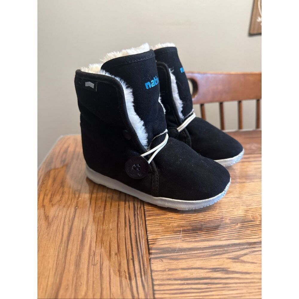 Native Jiffy Black White Faux Shearling Lined Button AP Luna Winter Boots Size 9